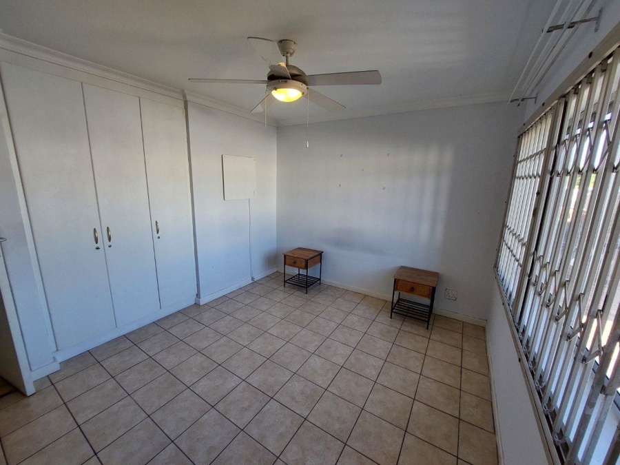 To Let 4 Bedroom Property for Rent in Claremont Western Cape